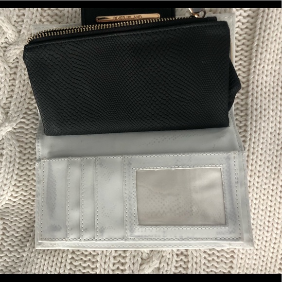 Wallet - Picture 4 of 5